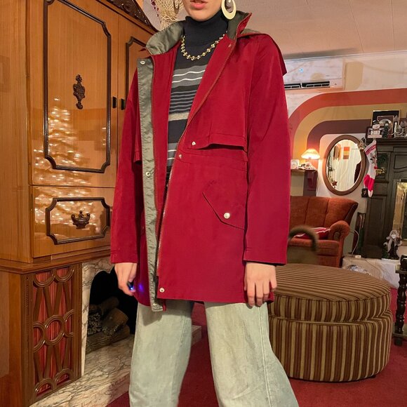 Modern maroon nautica drawstring waist rain coat! - Picture 3 of 16